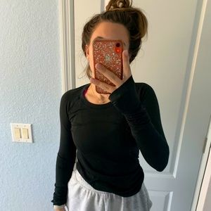 black longsleeve lulu shirt